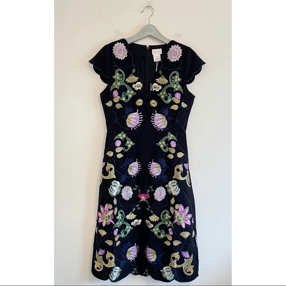 NWT Foxiedox Floral Embroidered Scallop Midi Dress - Picture 1 of 6